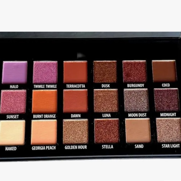 Kab Cosmetics Day + Night Eyeshadow Palette - Picture 1 of 9